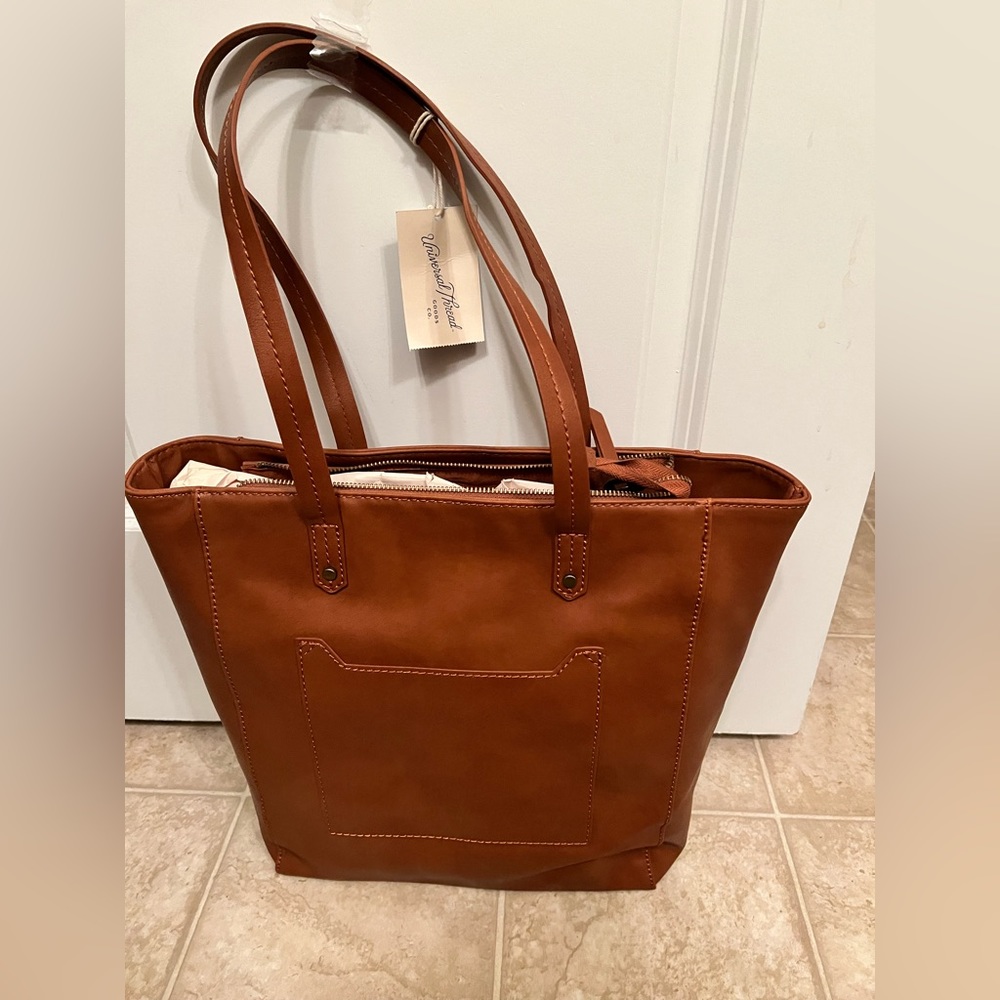 New w/ tags!! Womens Tote Bag
